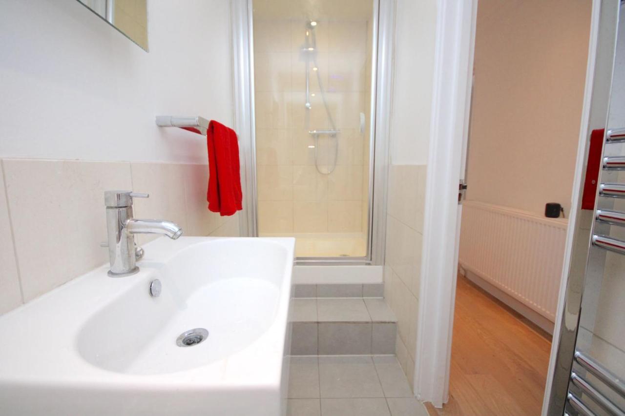 Well Located South Kensington Flat Leilighet London Eksteriør bilde